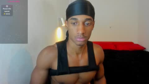 Snapshot of malkongarcia chatting on 11.20.25 malkongarcia online show from 11.20.25