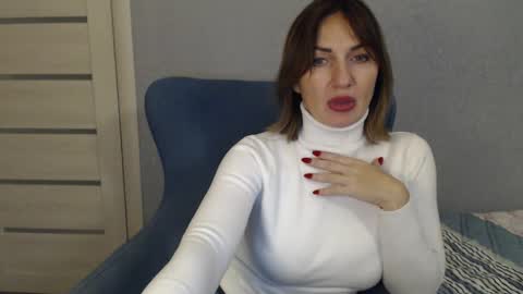 Snapshot of mallinia chatting on 12.02.24 mallinia online show from 12.02.24