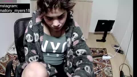 mallorymyers online show from 12.15.25