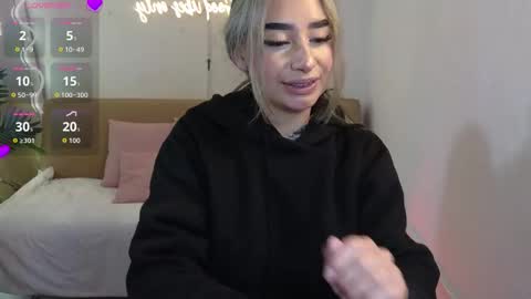 Malory  online show from 11.11.25