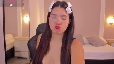 M A L U online show from 10.17.25