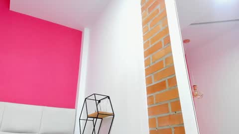 Snapshot of malu_horny_69 chatting on 12.20.24 Melanie online show from 12.20.24