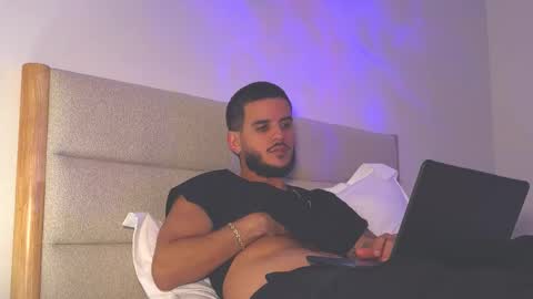 maluma09 online show from 10.28.25