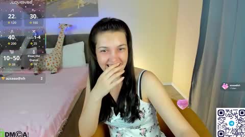 Snapshot of malvinadream chatting on 09.26.25 malvinadream online show from 09.26.25