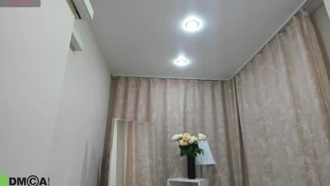 Snapshot of malvinadream chatting on 09.29.25 malvinadream online show from 09.29.25