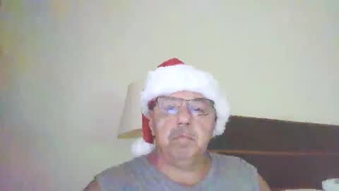 Snapshot of mambow99 chatting on 12.25.24 OLDMANFREE online show from 12.25.24