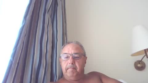 Snapshot of mambow99 chatting on 12.29.24 OLDMANFREE online show from 12.29.24