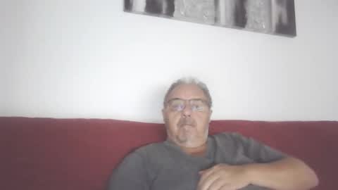 Snapshot of mambow99 chatting on 01.19.25 OLDMANFREE online show from 01.19.25