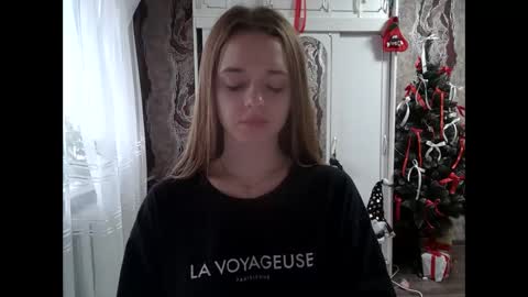 Mamie Trish online show from 12.09.24