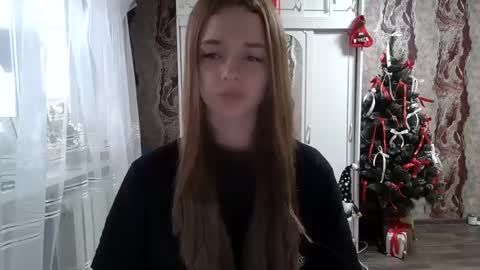 Mamie Trish online show from 12.12.24