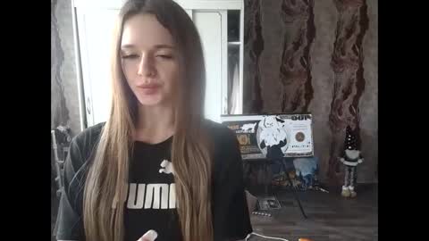 Mamie Trish online show from 02.21.25