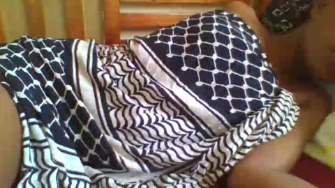 Snapshot of mammaplay chatting on 11.19.25 mammaplay online show from 11.19.25