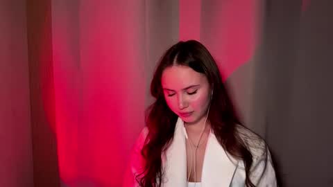 Snapshot of mammieknowles chatting on 02.26.26 Mia Davis online show from 02.26.26