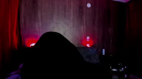 Snapshot of mamushka_ chatting on 06.17.26 online show from 06.17.26