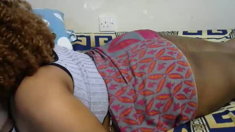 mamuuu_ online show from 12.17.25