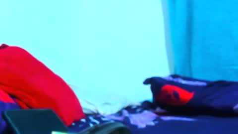 Snapshot of mamy02 chatting on 10.18.25 cristal online show from 10.18.25