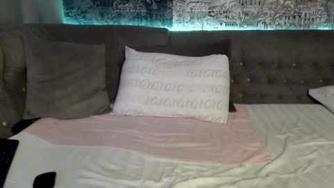 Mandy  online show from 12.25.24