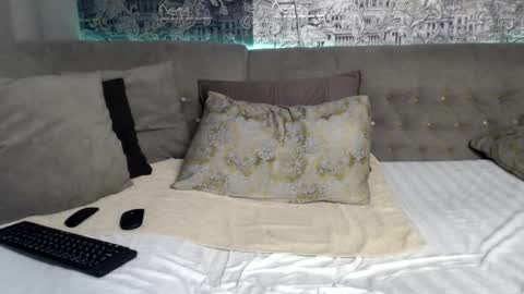 Mandy  online show from 02.21.25