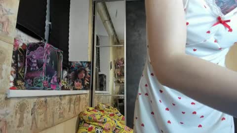 Snapshot of mandyshine chatting on 05.15.26 Mandy online show from 05.15.26