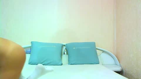 MangoStrip online show from 03.04.25