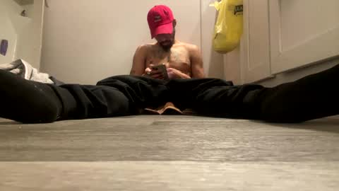 Snapshot of mani4sexy chatting on 12.25.24 Mani4sexy online show from 12.25.24