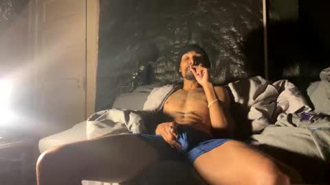 Snapshot of mani4sexy chatting on 11.01.25 Mani4sexy online show from 11.01.25