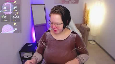 manic_pixie_ online show from 03.22.26