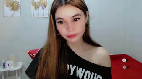 Snapshot of manilynforyou chatting on 10.02.25 manilynforyou online show from 10.02.25