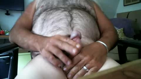 Snapshot of manleg439 chatting on 09.30.25 manleg439 online show from 09.30.25