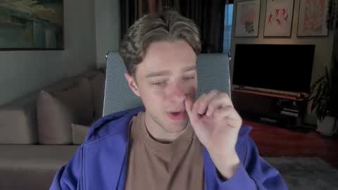 Snapshot of mannyforreal chatting on 10.14.25 mannyforreal online show from 10.14.25