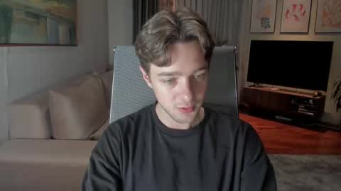 Snapshot of mannyforreal chatting on 10.28.25 mannyforreal online show from 10.28.25