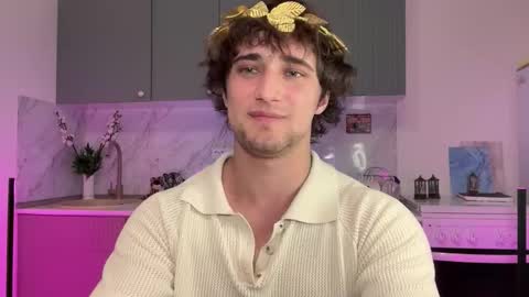 Snapshot of manolein chatting on 09.25.25 manolein online show from 09.25.25