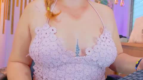 Snapshot of manu_gonza chatting on 10.17.25 MANU online show from 10.17.25