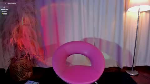 Snapshot of manu_nyx chatting on 05.22.26 manu velezz Help me to get to 100 thumbs ups Tip 25tks Rate me online show from 05.22.26