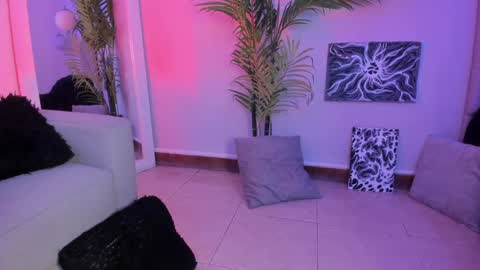 Manu Velez  online show from 12.06.24