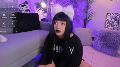 Manu Velez  online show from 12.25.24