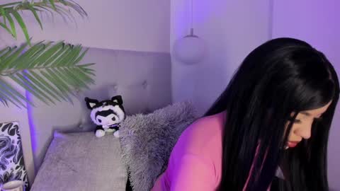 Manu Velez  online show from 01.13.25