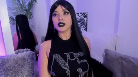 Manu Velez  online show from 01.28.25