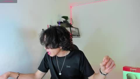 Manuel online show from 10.18.25