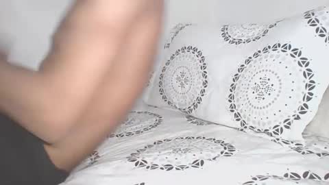 Snapshot of manuel444rl chatting on 02.11.25 Manuel RL online show from 02.11.25