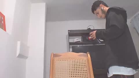 Snapshot of manuel444rl chatting on 03.01.25 Manuel RL online show from 03.01.25