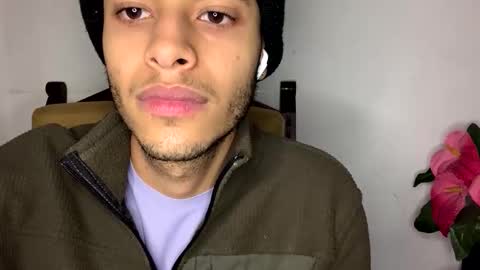 Snapshot of manuel444rl chatting on 10.12.25 Manuel RL online show from 10.12.25