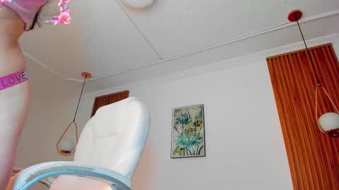 Manuela Miller           online show from 01.05.26