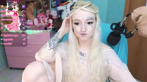Manuela online show from 03.12.25