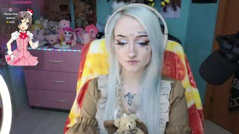 Snapshot of manuela_unicorn chatting on 04.27.26 Manuela online show from 04.27.26