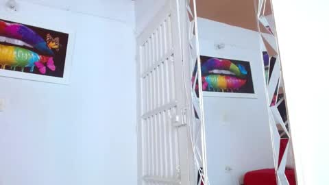 Snapshot of manuelacox chatting on 10.11.25 Manuela online show from 10.11.25