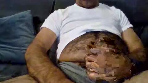 Snapshot of manuv chatting on 10.10.25 manuv online show from 10.10.25