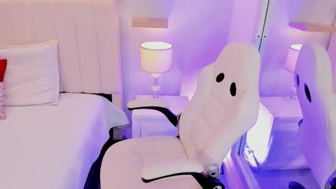 Manya online show from 10.18.25