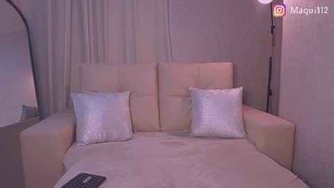 Snapshot of maquiii chatting on 06.19.26 Maquii online show from 06.19.26