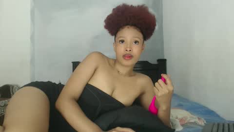 Snapshot of mar_aimy chatting on 12.15.25 Mar online show from 12.15.25